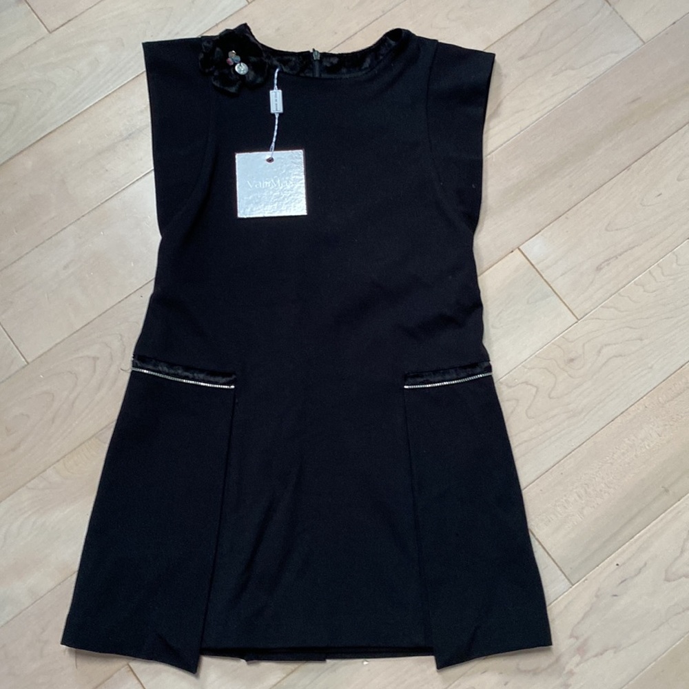 ValMax Italy girls black velvet trim flower accent pleated dress